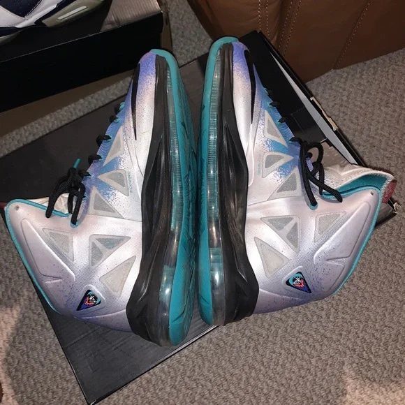 Lebron X pure platinum size 10.5